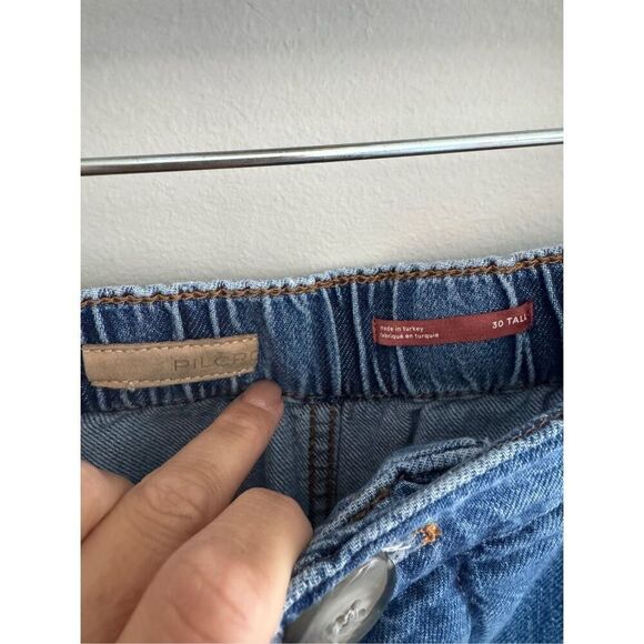 Anthropologie's Pilcro Castaway High-Rise Jeans, Size 31 T Wide Leg Raw Hem - Picture 8 of 15